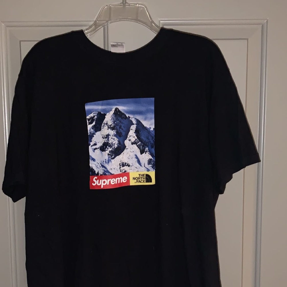 Supreme x The northface mountains tee